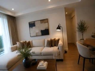 Photo to avoid: close-up of a sofa with little floor or room visible